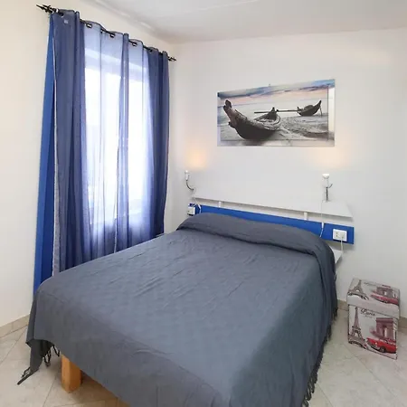 With Sea View And Large Terrace *