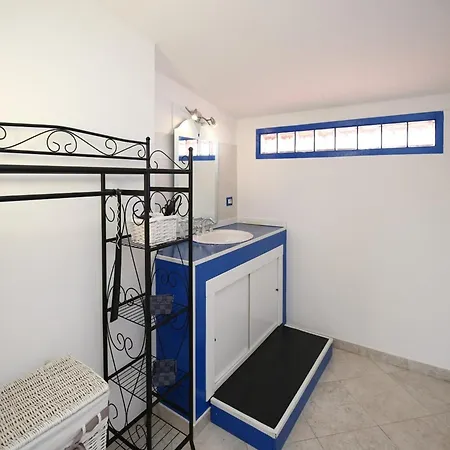 With Sea View And Large Terrace 別荘 カステルサルド