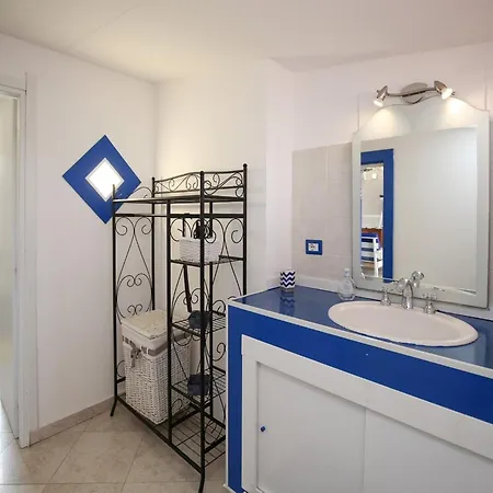 With Sea View And Large Terrace 別荘 カステルサルド