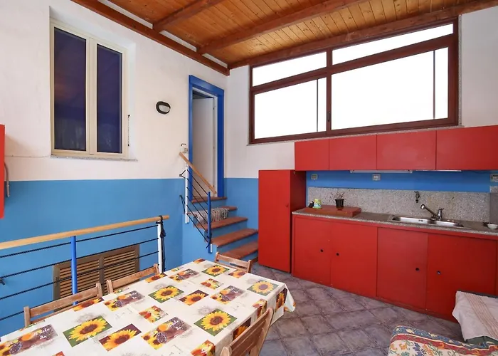 Dom wakacyjny Vista Mare, Ampio Terrazzo E Aria Condizionata Castelsardo