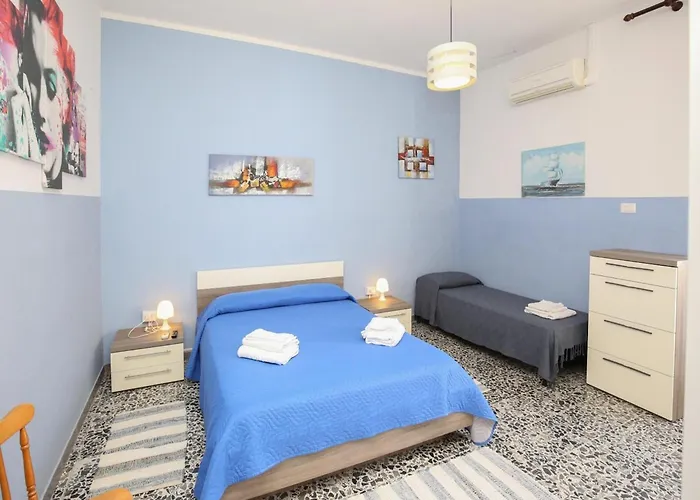 Dom wakacyjny Vista Mare, Ampio Terrazzo E Aria Condizionata Castelsardo